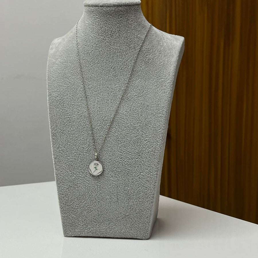 Handcrafted Silver Coin Pendant Necklace – Subtle & Chic