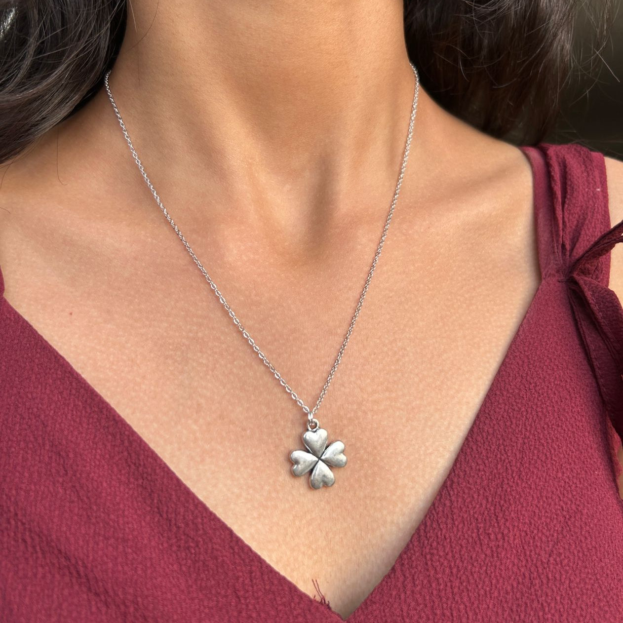 Lucky Charm – Silver Clover Leaf Necklace